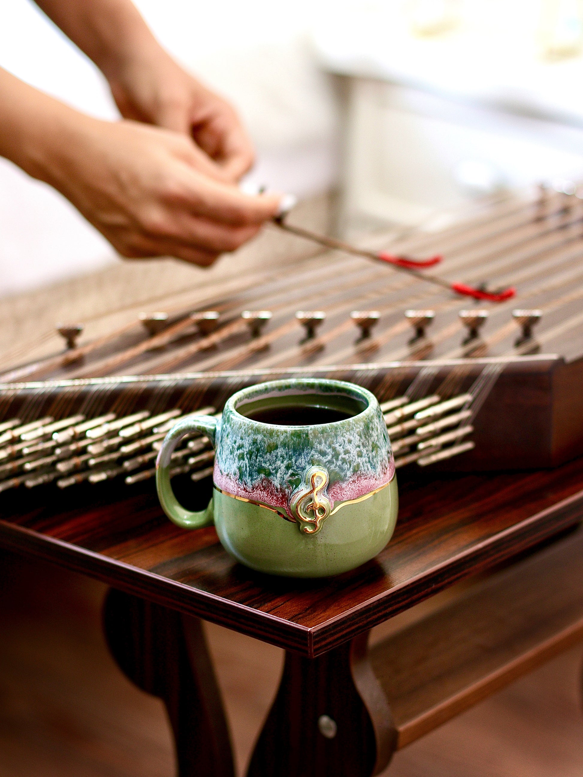 Aschenberg Musik-Tasse – Handmade Keramik mit Violinschlüssel