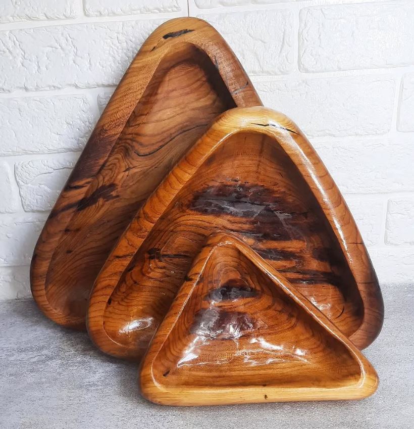 Woodenberg Dreiecksschalen-Set aus Walnussholz – 3-teilig handgefertigt