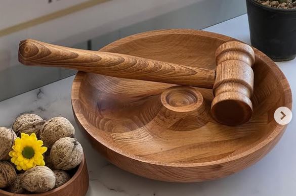 Woodenberg „NutHammer“ – Nussknacker-Set aus massivem Holz