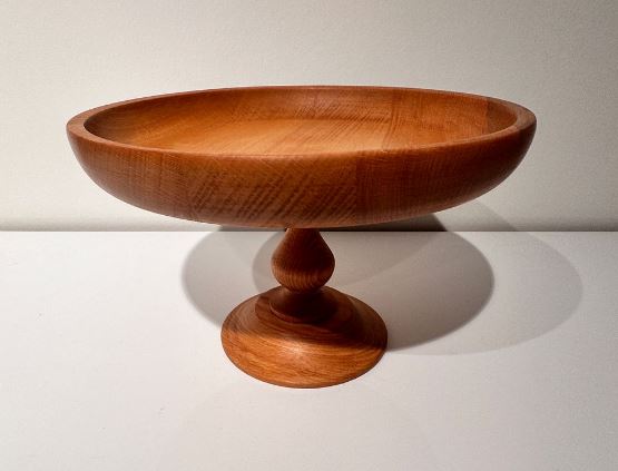 Woodenberg „Piedestal“ – Holztablett auf Fuß