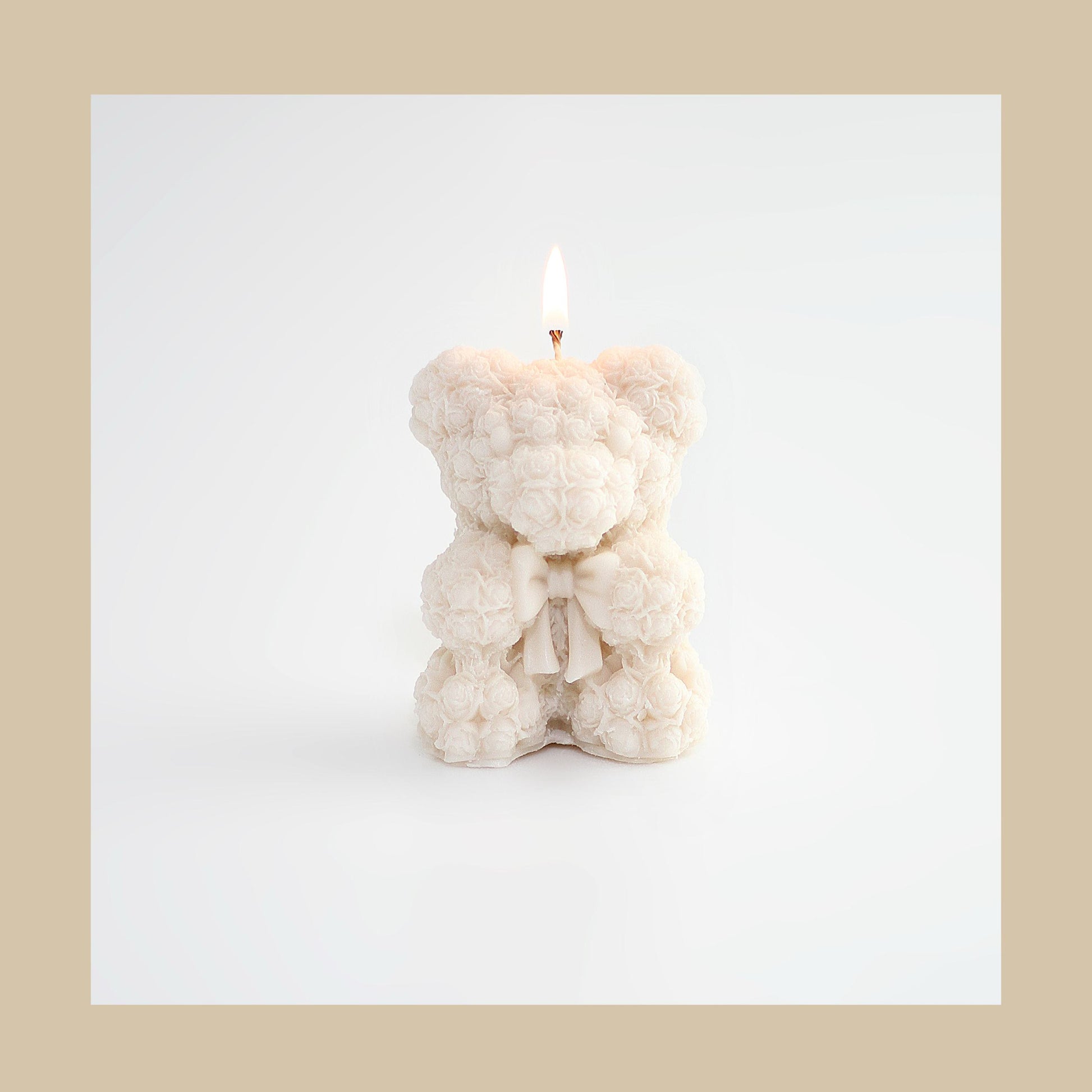 Kandelberg „Rose Bear“ – Duftkerze in Teddybärform aus Rosen