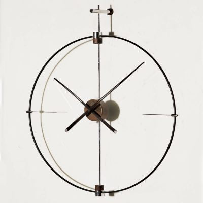 Pulse Wanduhr 80 cm – Antikgold, Chrom & Black | Geometrische Designuhr mit Holzoptik-Zentrum von RH Clocks