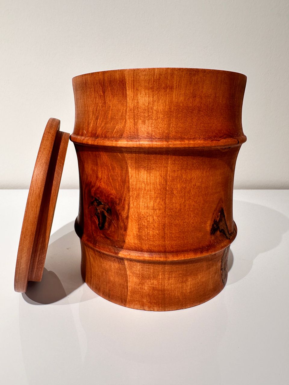 Woodenberg „Bambu“ – Runde Aufbewahrungsdose mit Deckel aus Massivholz