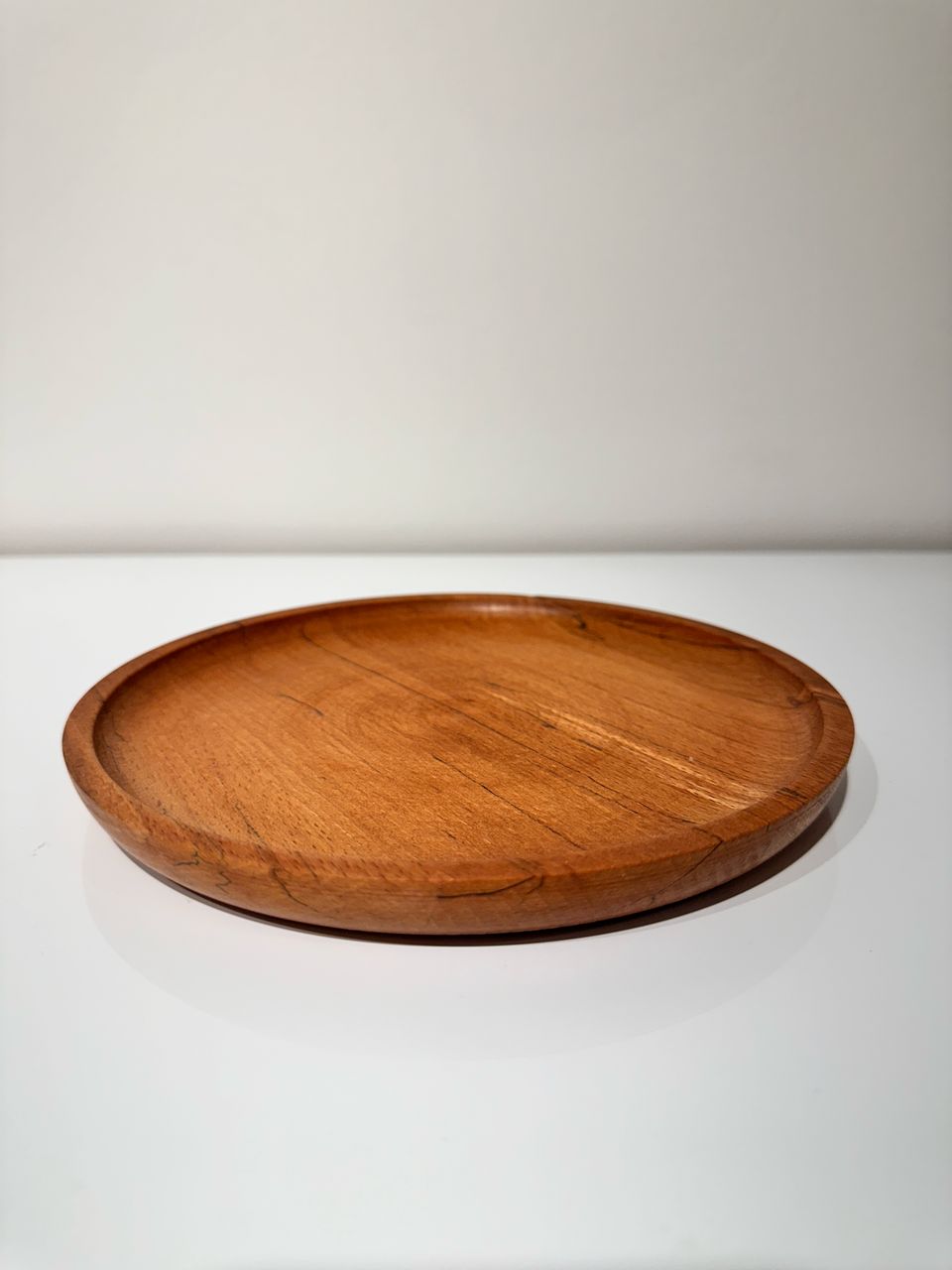 Woodenberg „FlatPlate“ – Rundes Holztablett