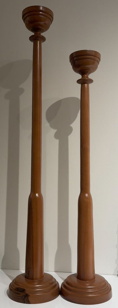 Woodenberg Kerzenhalter „Säule“ – Walnussholz, 2er-Set in verschiedenen Höhen