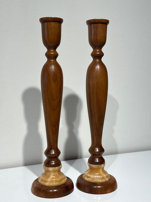 Woodenberg Kerzenhalter „Classic Marble“ – Handgedrechselt aus Walnussholz & Naturstein