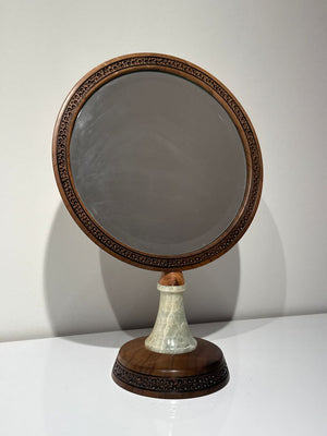 Woodenberg Standspiegel „Sahra“ – Walnussholz & Natursteinfuß