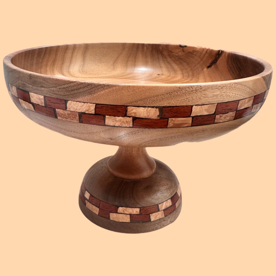 Woodenberg Fußschale „Lunatera“ – Handgedrechselte Holzschale mit Intarsienmuster